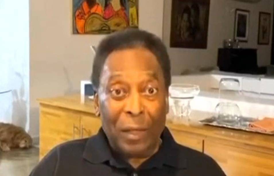 世界杯皇冠足球平台_80岁的贝利又开乌鸦嘴世界杯皇冠足球平台,预测又会成空,可所有人都希望他是对的