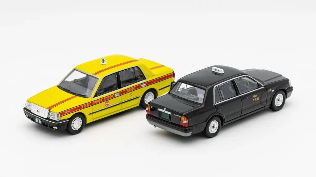 皇冠信用盘平台出租_完美诠释什么叫开不坏的丰田皇冠信用盘平台出租,TLV的丰田皇冠Comfort和Sedan模型试玩