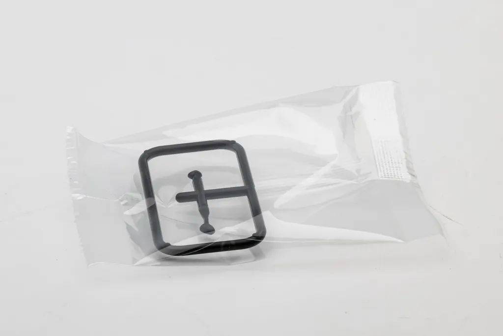 皇冠信用盘平台出租_完美诠释什么叫开不坏的丰田皇冠信用盘平台出租,TLV的丰田皇冠Comfort和Sedan模型试玩