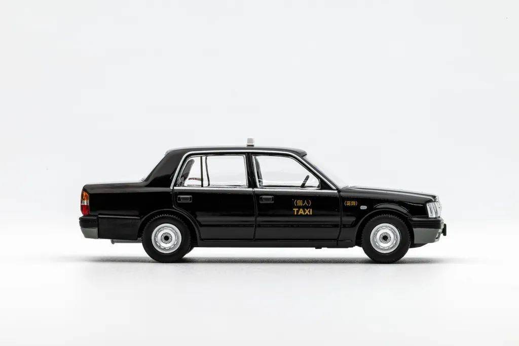 皇冠信用盘平台出租_完美诠释什么叫开不坏的丰田皇冠信用盘平台出租,TLV的丰田皇冠Comfort和Sedan模型试玩