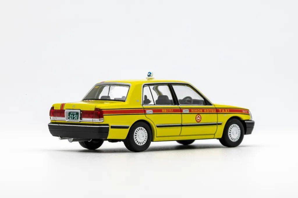 皇冠信用盘平台出租_完美诠释什么叫开不坏的丰田皇冠信用盘平台出租,TLV的丰田皇冠Comfort和Sedan模型试玩