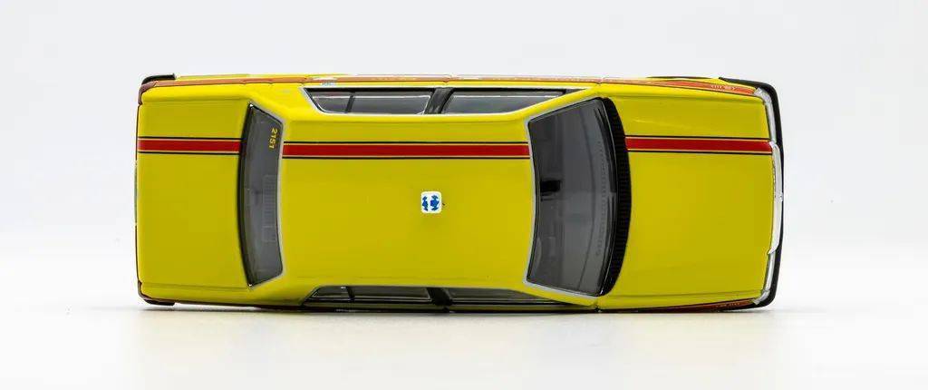 皇冠信用盘平台出租_完美诠释什么叫开不坏的丰田皇冠信用盘平台出租,TLV的丰田皇冠Comfort和Sedan模型试玩