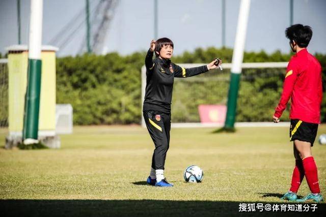 新2足球网址_2次行贿不耽误重用!女足前主帅获新职务新2足球网址,网友:又祸害中国足球