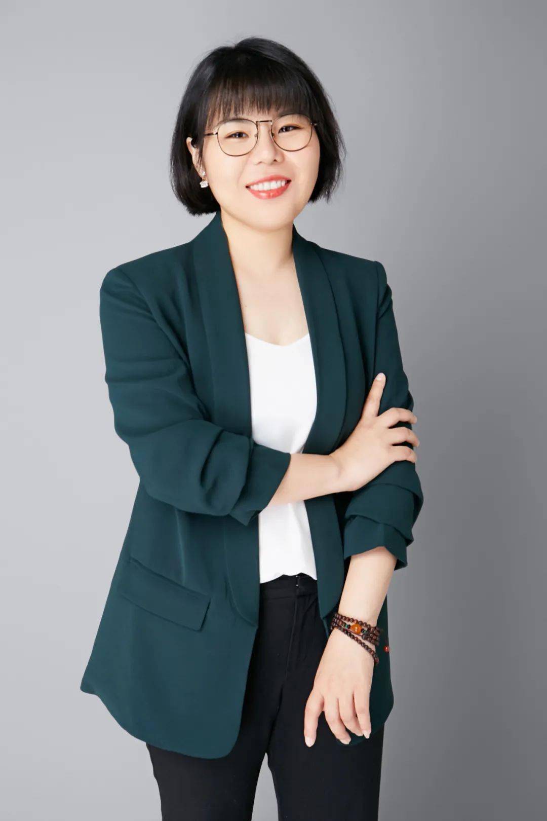 皇冠电竞足球_对话复星体育副总裁藤菲菲:拥抱电竞是传统体育的破局之路