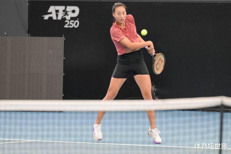 皇冠信用盘开号_2023年开个好头!郑沁文再现种子杀手本色皇冠信用盘开号,3盘苦战力克6号种子