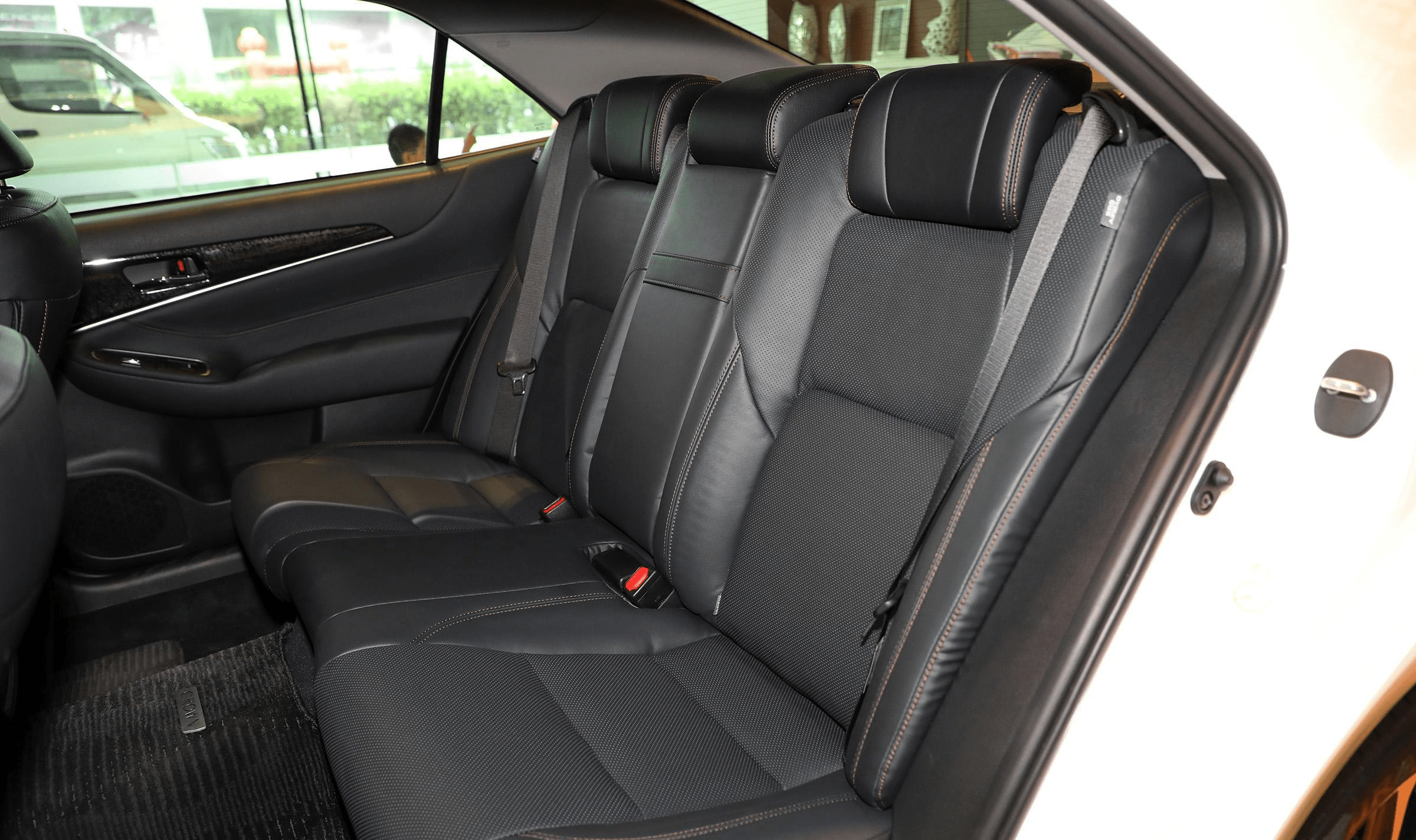 皇冠信用盘怎么弄_2022广州车展探馆:详细解读全新一代丰田皇冠