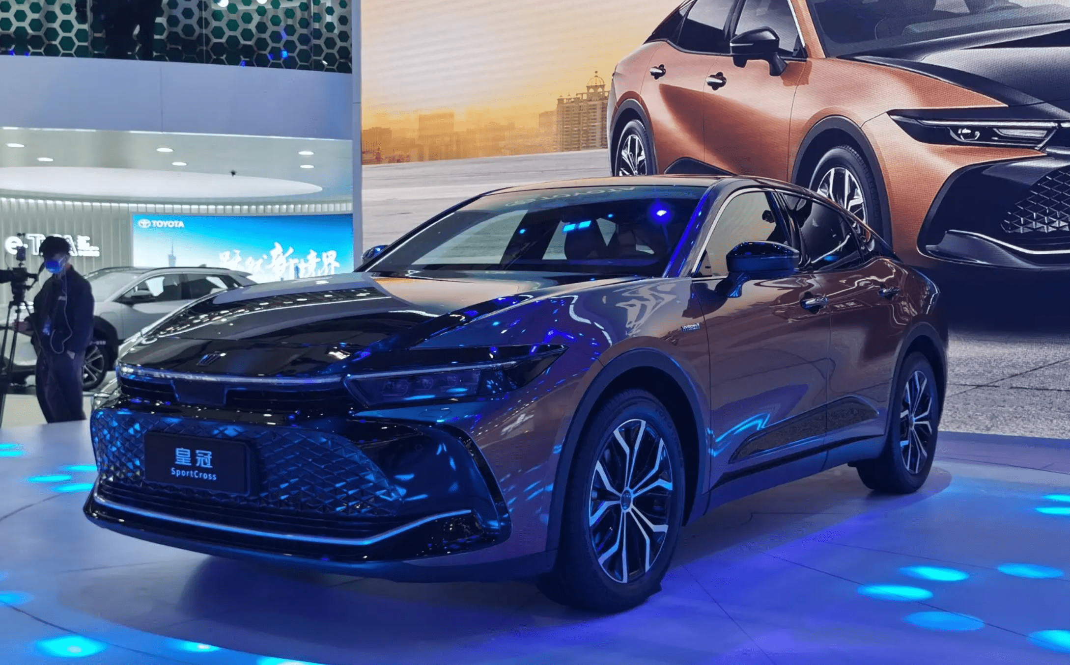 皇冠信用盘在线申请_36.90万起售皇冠信用盘在线申请,丰田皇冠SportCross来了,广州车展开启预售