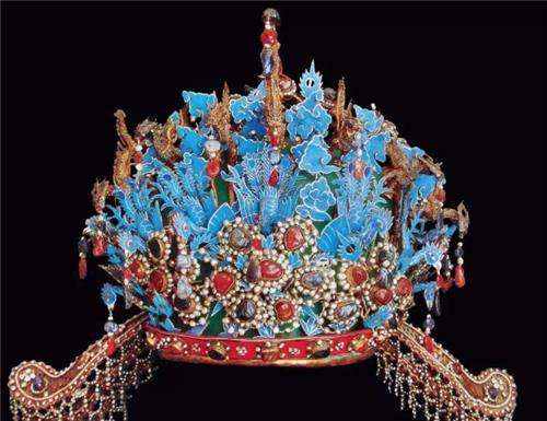 怎么弄皇冠信用_世界五大凤冠:西方3顶太寒酸怎么弄皇冠信用,中国2顶太奢华,慈禧的贵气十足