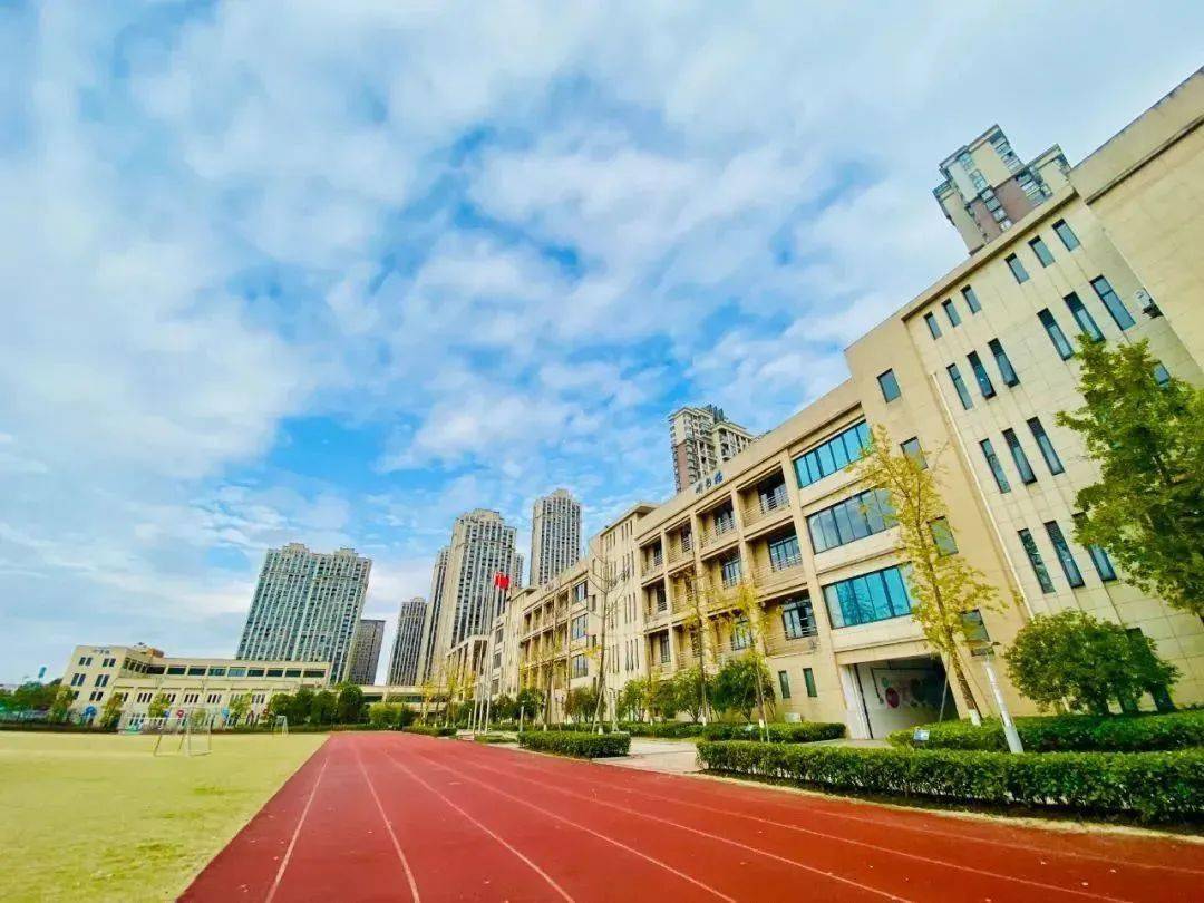 皇冠体育App下载_2月下旬起皇冠体育App下载,杭州校园体育场将陆续向社会开放!家门口锻炼好去处!