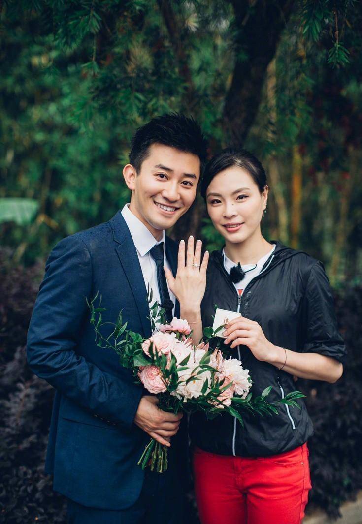 体育皇冠信用盘_辽篮球员赵继伟大婚!运动员婚礼赞助超百万体育皇冠信用盘,婚礼现场变“商场”