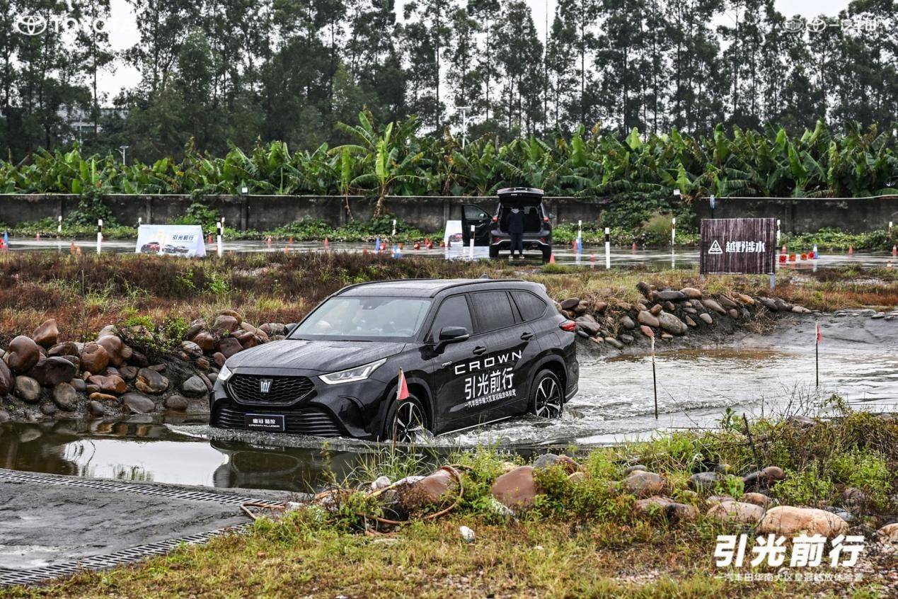 皇冠信用盘如何申请_迎合更多群体青睐皇冠信用盘如何申请,皇冠陆放越野能力让人超乎想象