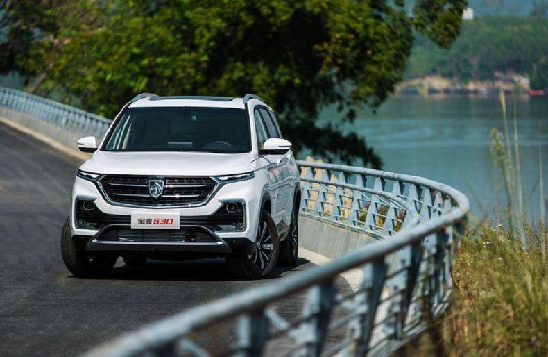 怎么开皇冠信用盘_开高速时怎么开皇冠信用盘,方向盘抖动比较厉害怎么办?