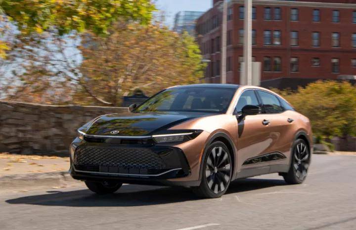 皇冠信用盘怎么注册_皇冠Sport Cross现身广州车展皇冠信用盘怎么注册,提供两款动力系统,售价约22.7万起