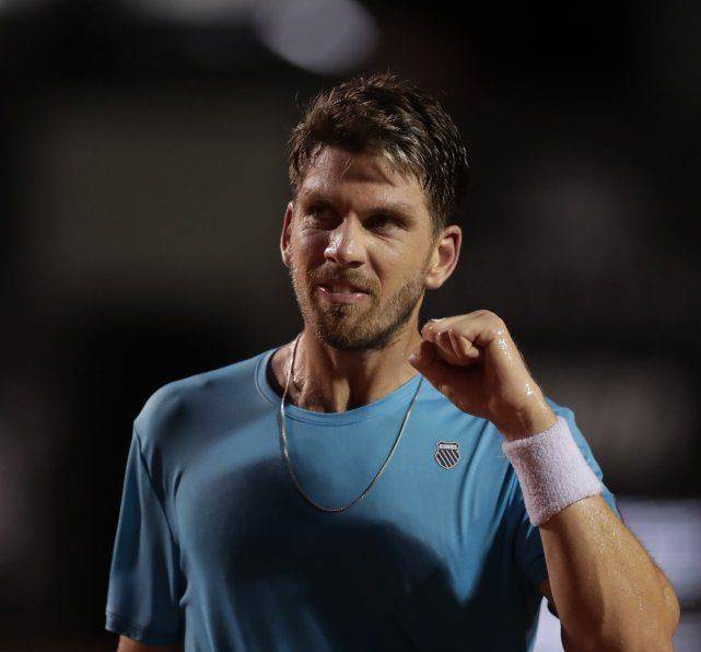 皇冠信用盘账号_三盘鏖战161分钟!英国一哥复仇阿尔卡拉斯皇冠信用盘账号,生涯首夺500赛冠军