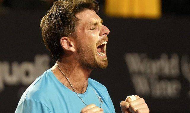 皇冠信用盘账号_三盘鏖战161分钟!英国一哥复仇阿尔卡拉斯皇冠信用盘账号,生涯首夺500赛冠军