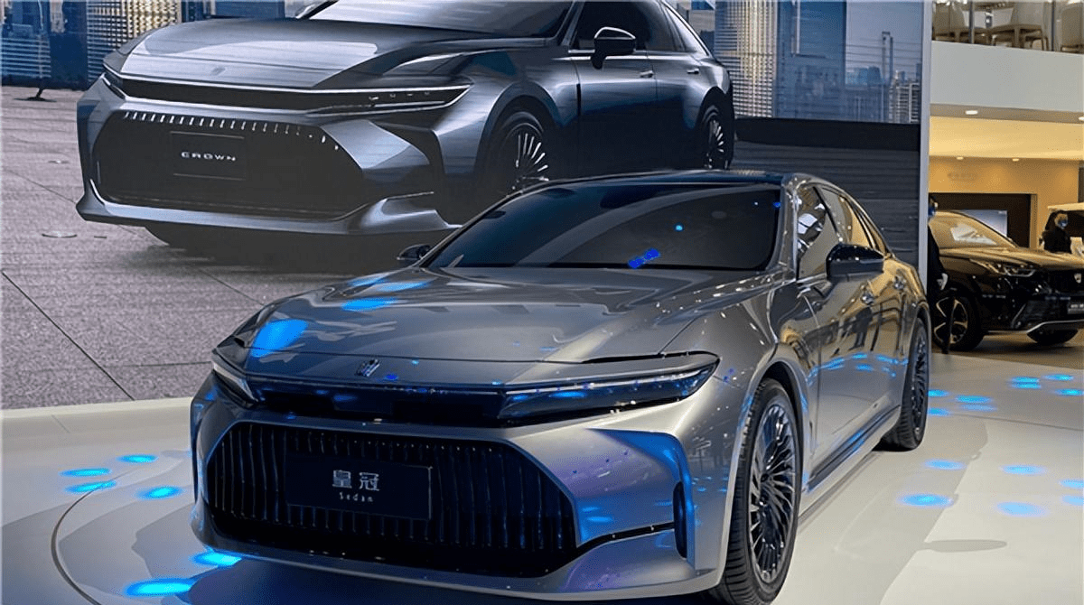 皇冠信用盘可以占几成_自信比肩BBA 进口丰田皇冠国内售价公布:不便宜