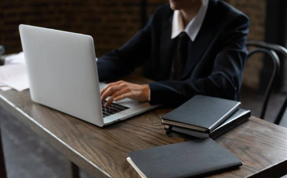 皇冠信用盘需要押金吗_企业办公电脑租好还是买好皇冠信用盘需要押金吗?在哪儿可以租?免押金租电脑是套路吗