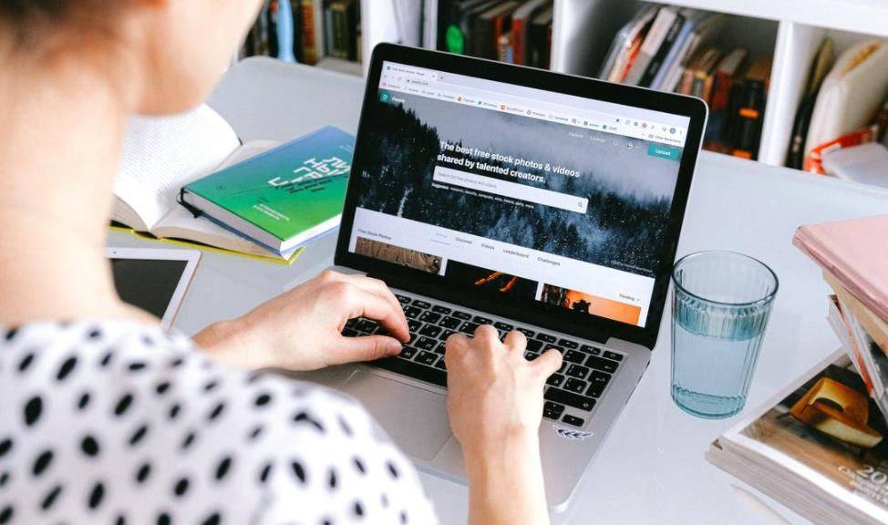 皇冠信用盘需要押金吗_企业办公电脑租好还是买好皇冠信用盘需要押金吗?在哪儿可以租?免押金租电脑是套路吗