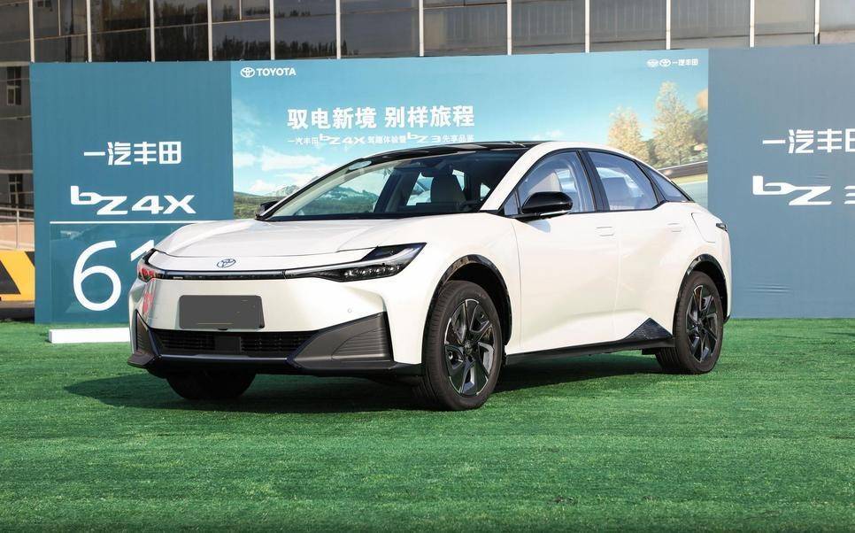 皇冠信用盘登3出租_给比亚迪让座?姗姗来迟的丰田bZ3皇冠信用盘登3出租,赢了面子输了里子