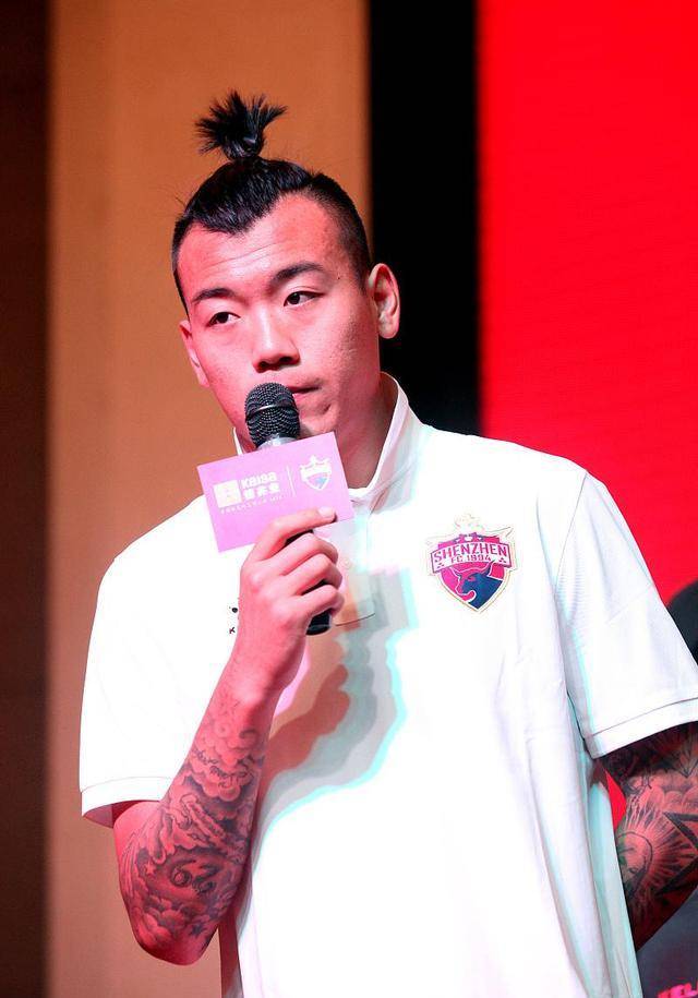 皇冠信用网出租足球_大器晚成!老广州队31岁进入国家足球队皇冠信用网出租足球,曾被誉为郑智的接班人