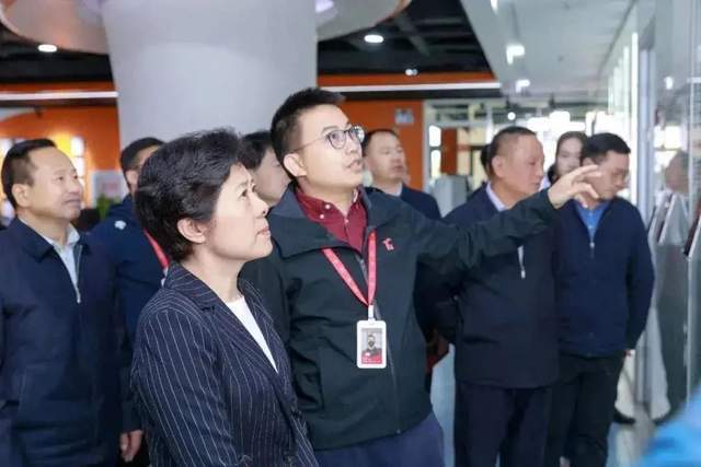 正版皇冠信用代理_湖南岳麓“80后大黑马”:24岁创办公司正版皇冠信用代理,A股上市,年入501012万