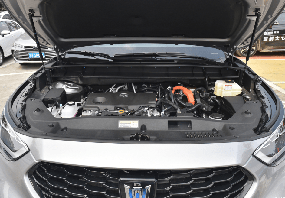 皇冠信用盘在线注册_尊贵座驾体验皇冠信用盘在线注册,彰显一汽丰田皇冠陆放高级格调