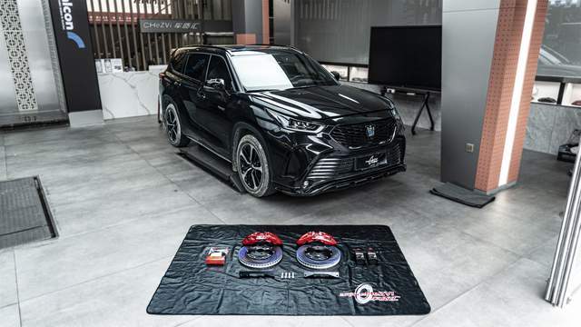 皇冠信用盘在线开户_还是皇冠吗皇冠信用盘在线开户?丰田陆放升级Alcon-Belfe RC6街道刹车