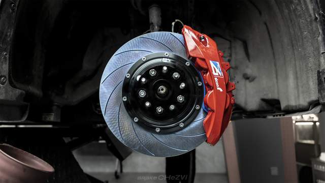 皇冠信用盘在线开户_还是皇冠吗皇冠信用盘在线开户?丰田陆放升级Alcon-Belfe RC6街道刹车