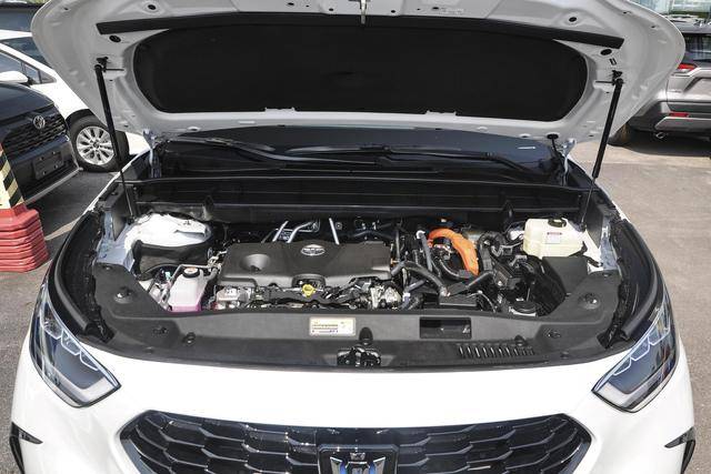 如何申请皇冠信用盘_27.78万元起售如何申请皇冠信用盘,动力调整,2023款丰田皇冠陆放上市!