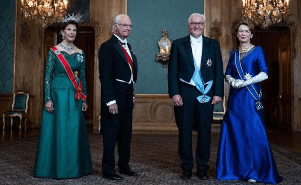 皇冠代理登3平台_德第一夫人把人惊艳!穿高贵紫礼服裙接待卡米拉皇冠代理登3平台,不戴皇冠也风光