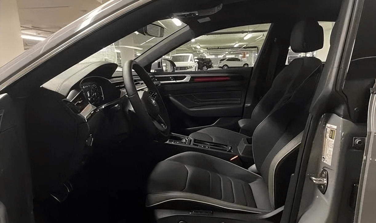 皇冠信用盘怎么弄_全新一代大众CC渲染图曝光皇冠信用盘怎么弄,外观高调升级,换装RS同款2.9T