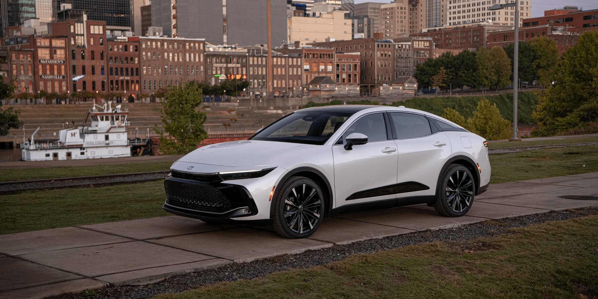 皇冠信用盘如何代理_全新一代丰田皇冠实拍图发布皇冠信用盘如何代理,将于11月15日广州车展正式首发?