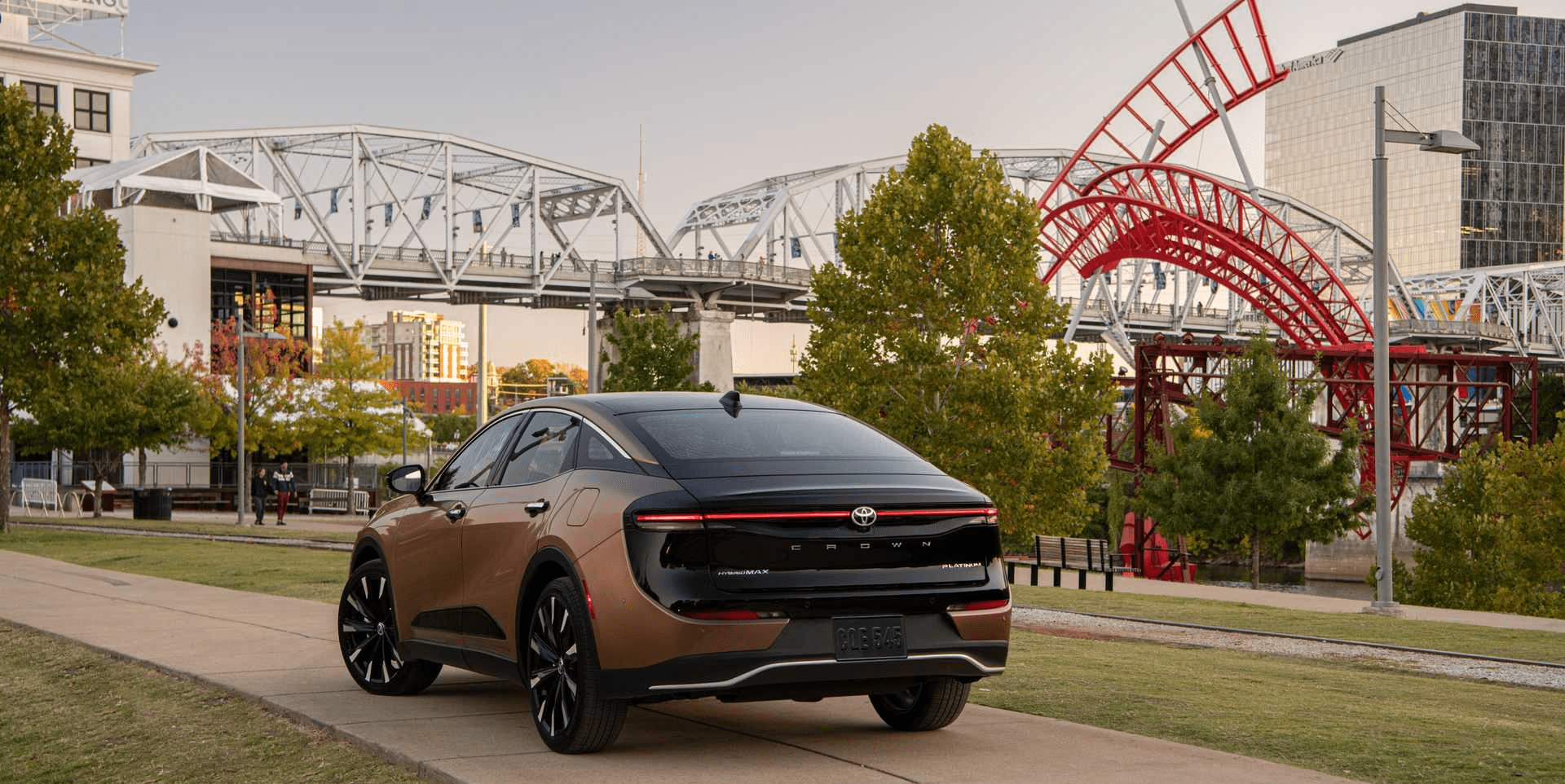 皇冠信用盘如何代理_全新一代丰田皇冠实拍图发布皇冠信用盘如何代理,将于11月15日广州车展正式首发?