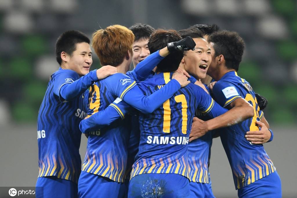 电竞足球_中超冠军解散内幕:管理层连称后悔 厨师为赢球偷拍上港训练