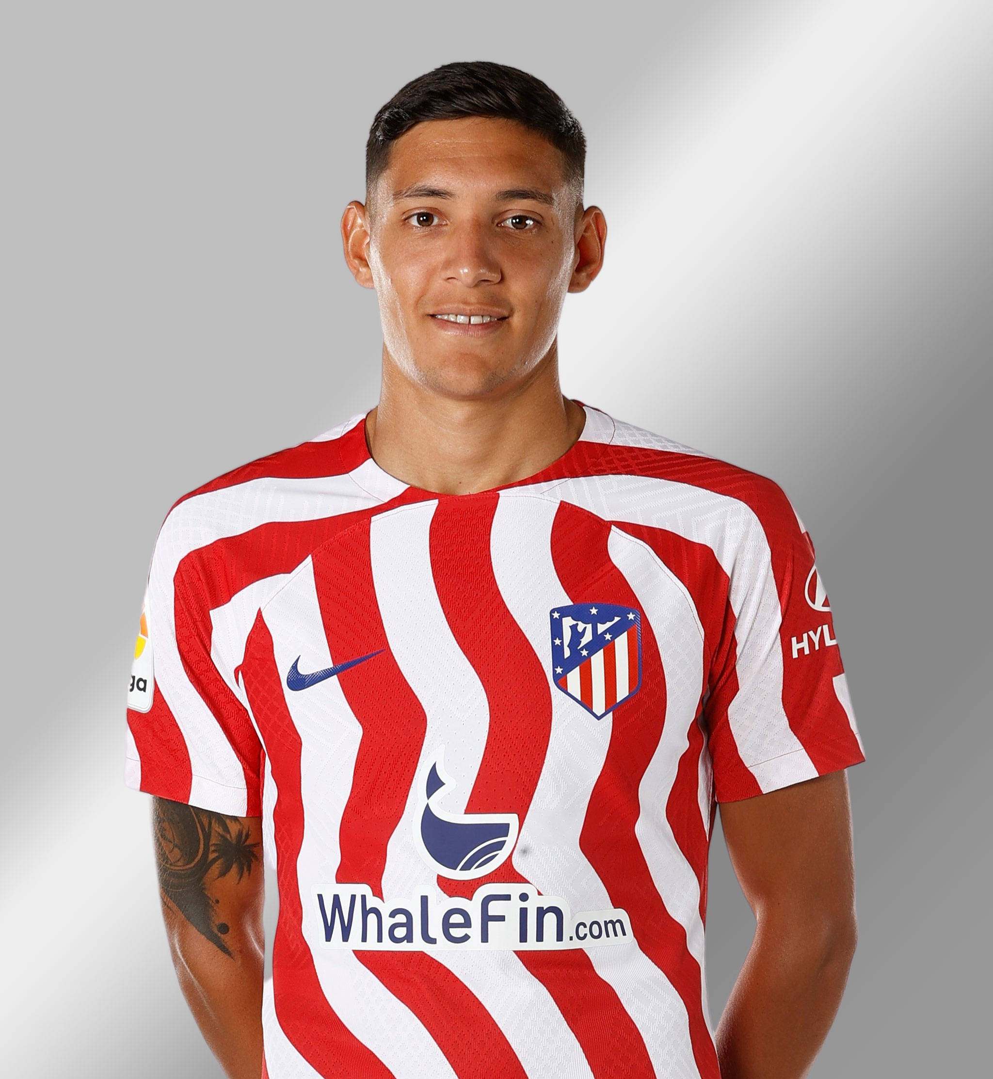 足球外围买球网站_西甲回顾-巴列卡诺VS马德里竞技足球外围买球网站,马竞2-1取胜,拿下欧冠入场券