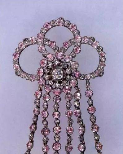 皇冠登3管理出租_俄国历史上的''武则天''皇冠登3管理出租,叶卡捷琳娜二世女皇其实是一个珠宝迷