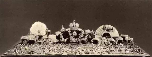 皇冠登3管理出租_俄国历史上的''武则天''皇冠登3管理出租,叶卡捷琳娜二世女皇其实是一个珠宝迷