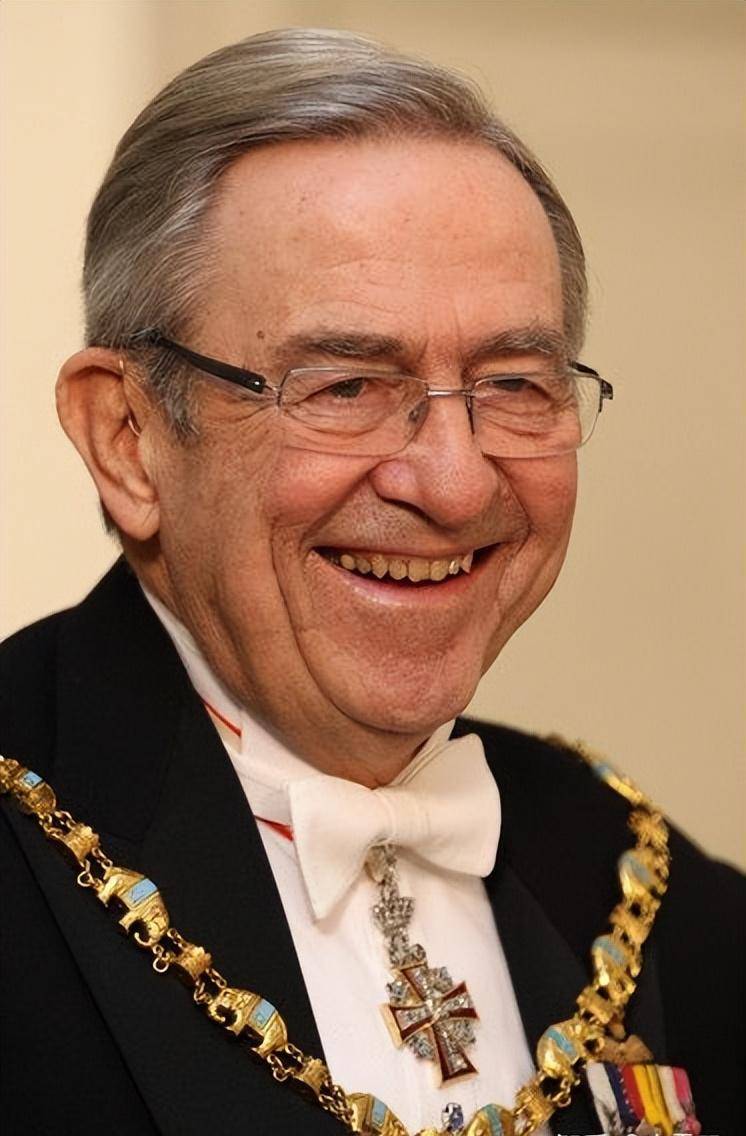 皇冠代理登1,2,3_王室的颜值会越来越高么皇冠代理登1,2,3?