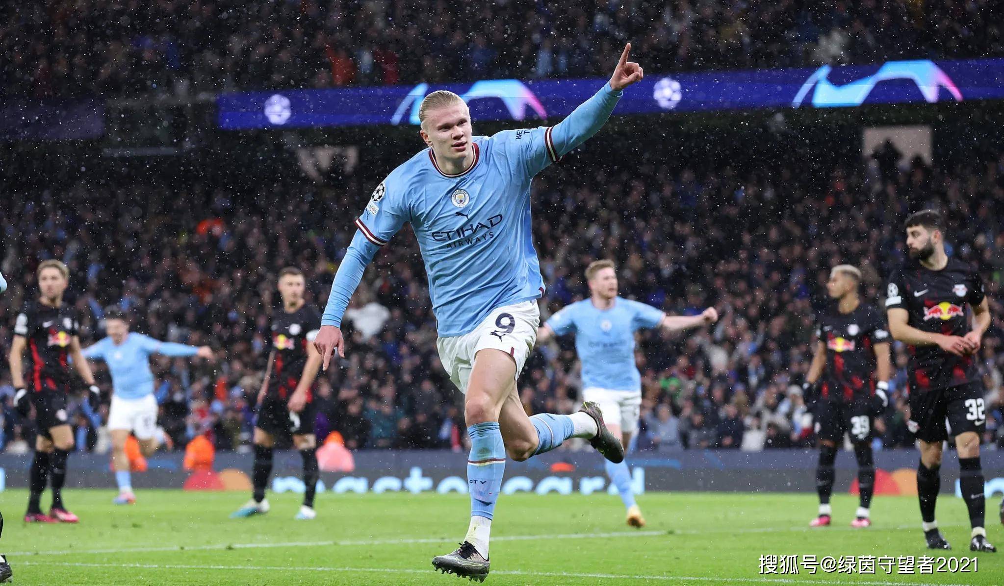 世界杯足球平台代理_户口本啊户口本!他的巅峰期很短世界杯足球平台代理,但哈兰德的地位还没超过他?