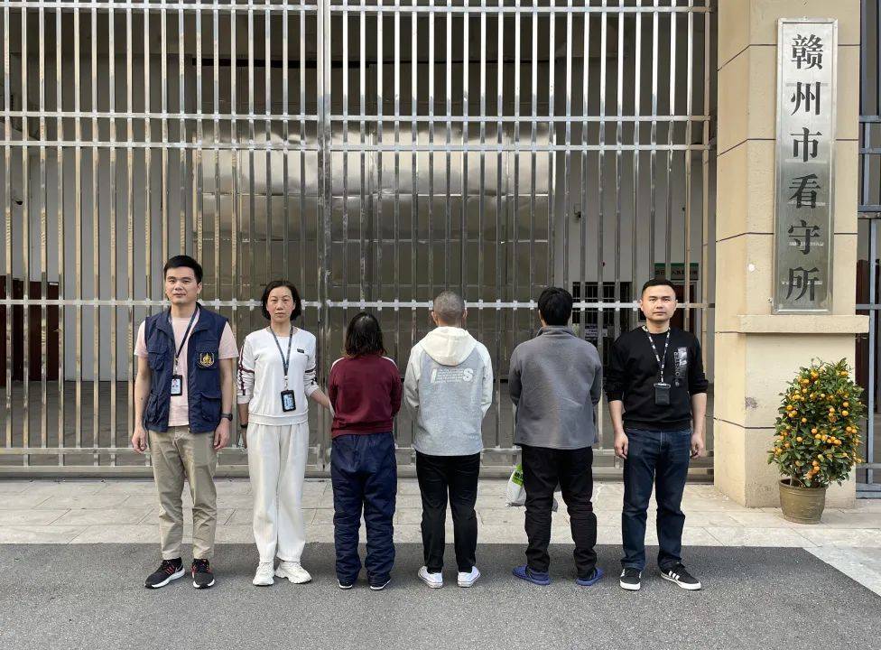 皇冠信用平台出租出售_情侣张某某、罗某某皇冠信用平台出租出售,被抓!