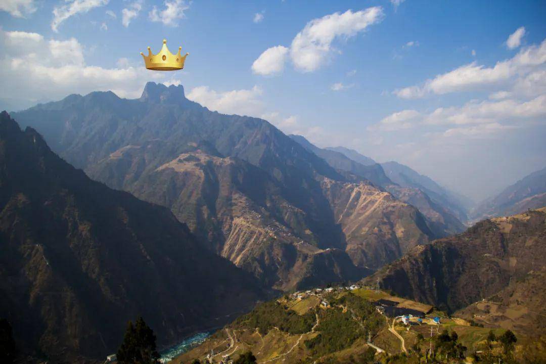 皇冠登3新2管理_太险了!怒江的村庄皇冠登3新2管理,挂在高黎贡山和碧罗雪山上,薄得就像纸片片