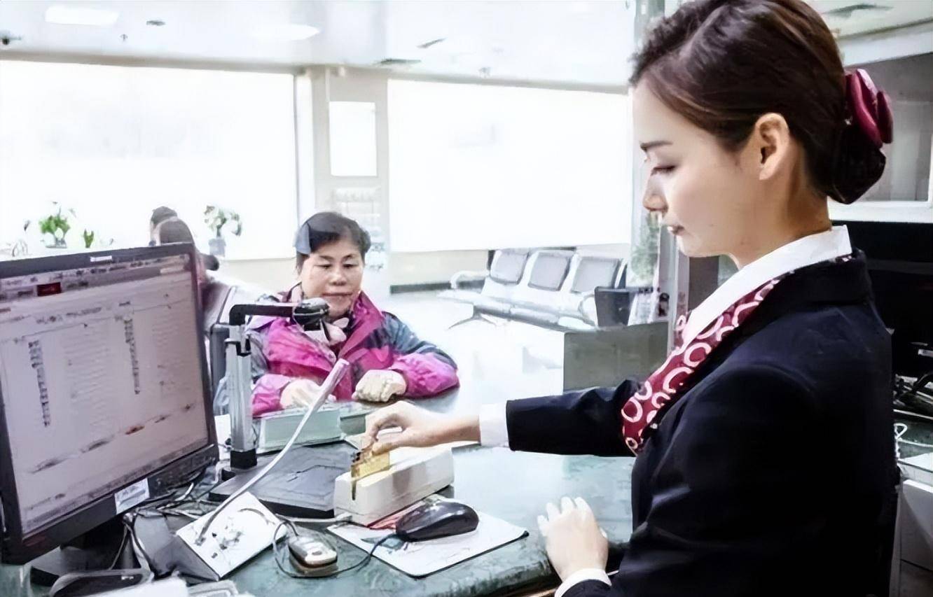 怎么开通皇冠信用盘盘口_河南老人15年在银行存120万怎么开通皇冠信用盘盘口,儿子结婚取钱,银行:你还倒欠13万