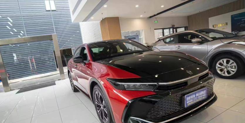 皇冠信用盘如何注册_新丰田皇冠轿车将国产!尺寸加大皇冠信用盘如何注册,3.5T+后驱,比亚洲龙还高级