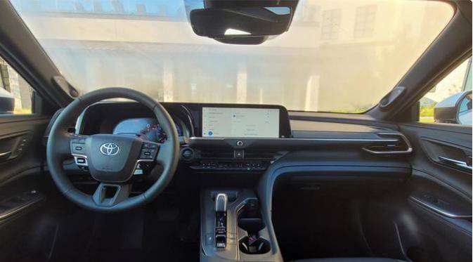 皇冠信用盘如何注册_新丰田皇冠轿车将国产!尺寸加大皇冠信用盘如何注册,3.5T+后驱,比亚洲龙还高级