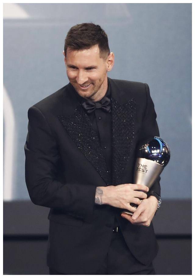 世界杯皇冠足球平台_梅西第7次荣膺世界足球先生世界杯皇冠足球平台,还有人也不错,文内言辞别介意