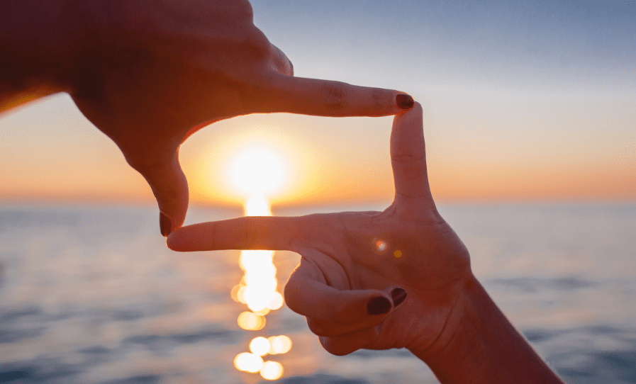 皇冠信用网正版开户_易烊千玺和nova皇冠信用网正版开户,一个关于成长的故事