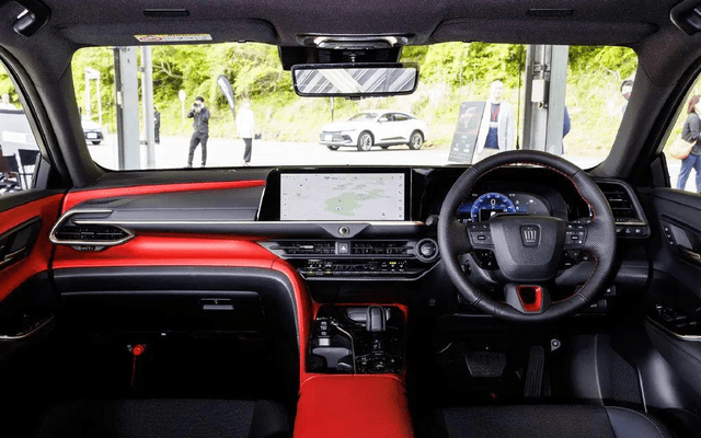 皇冠信用盘登2_丰田皇冠首款SUV皇冠信用盘登2!撞脸法拉利新车 价格媲美奥迪Q5L!