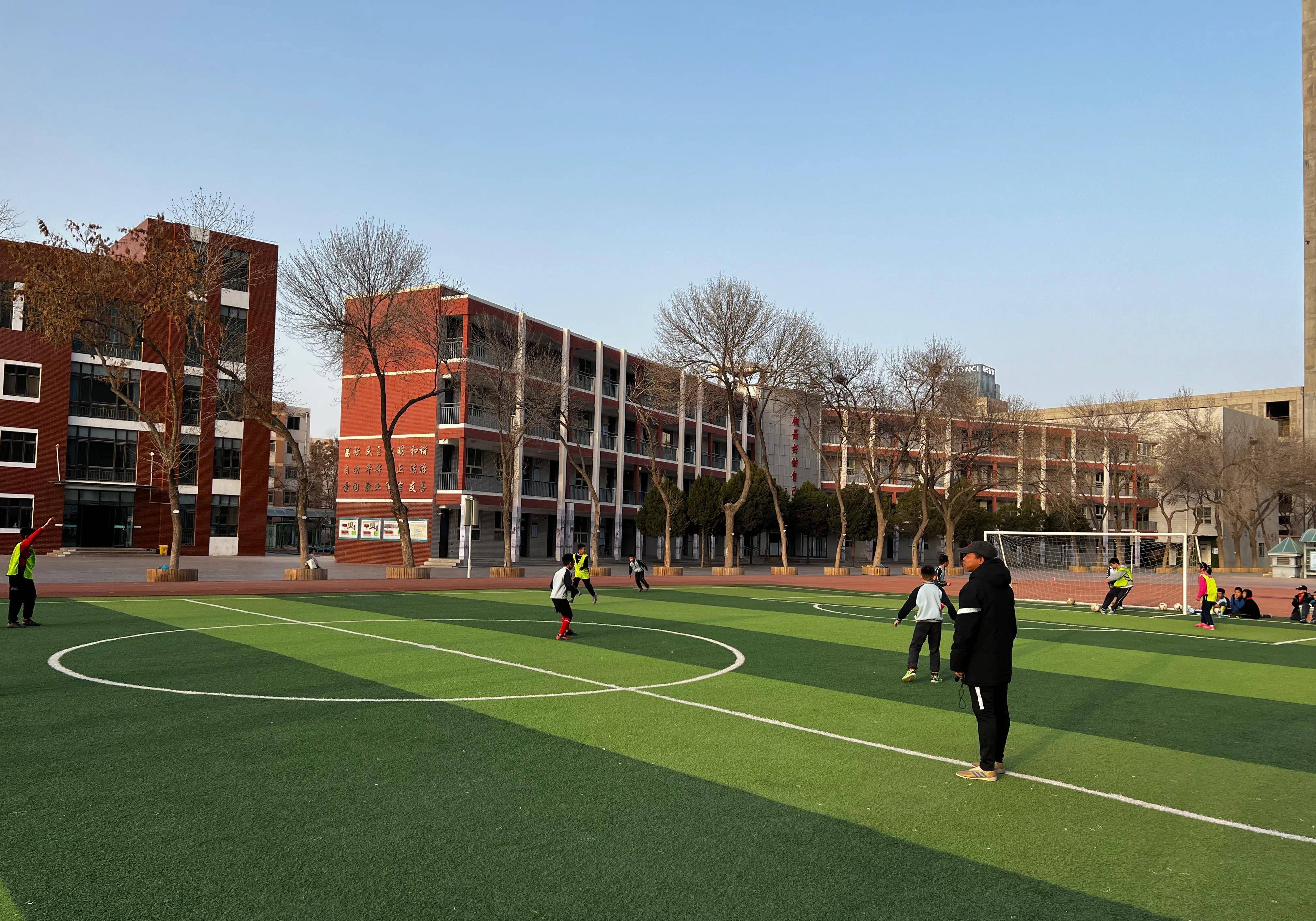 皇冠信用网出租足球_我们足球需要给基层教练员更多的保障皇冠信用网出租足球,大家说对吗?