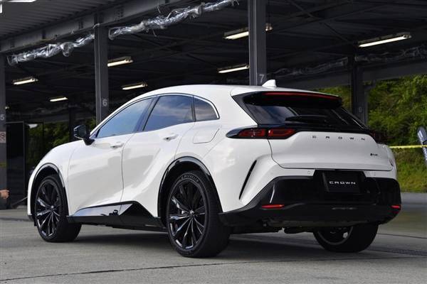 皇冠信用盘结算日_造型媲美法拉利皇冠信用盘结算日!全新丰田皇冠Sport首发:进中国敢卖40万