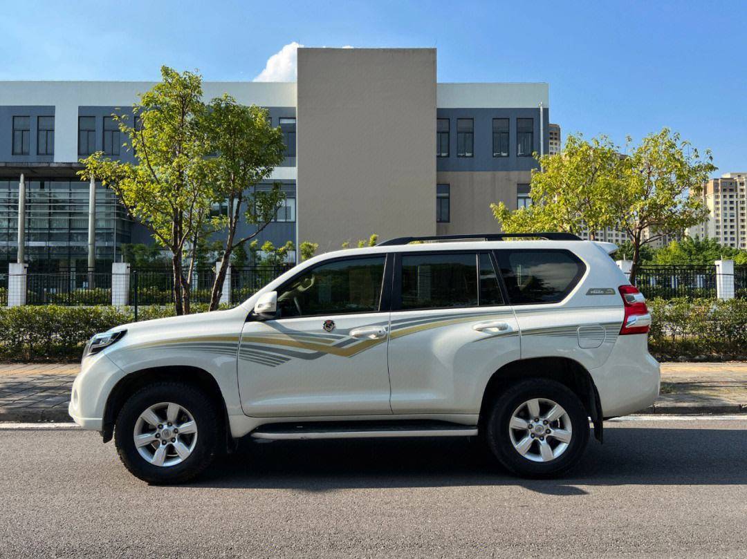 皇冠信用盘押金多少_听说成都租车需要两证一卡皇冠信用盘押金多少,是什么呢